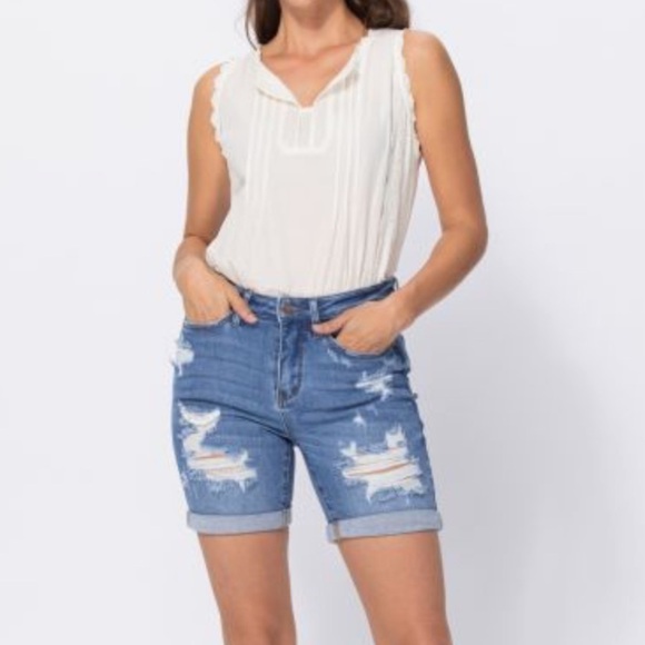 JUDY Blue LAST ONE size small high waisted distressed denim shorts - Picture 1 of 5